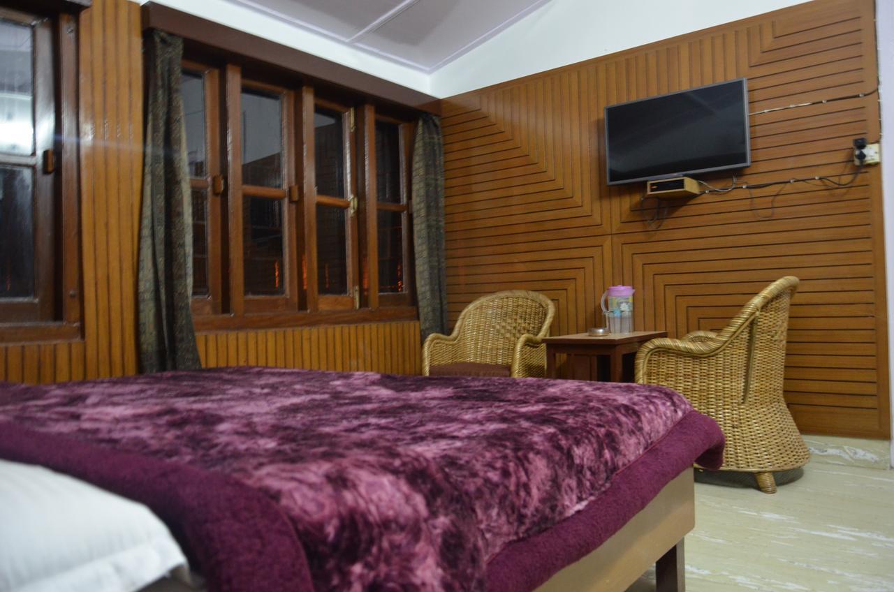 Hotel Clarks Mussoorie Exteriér fotografie