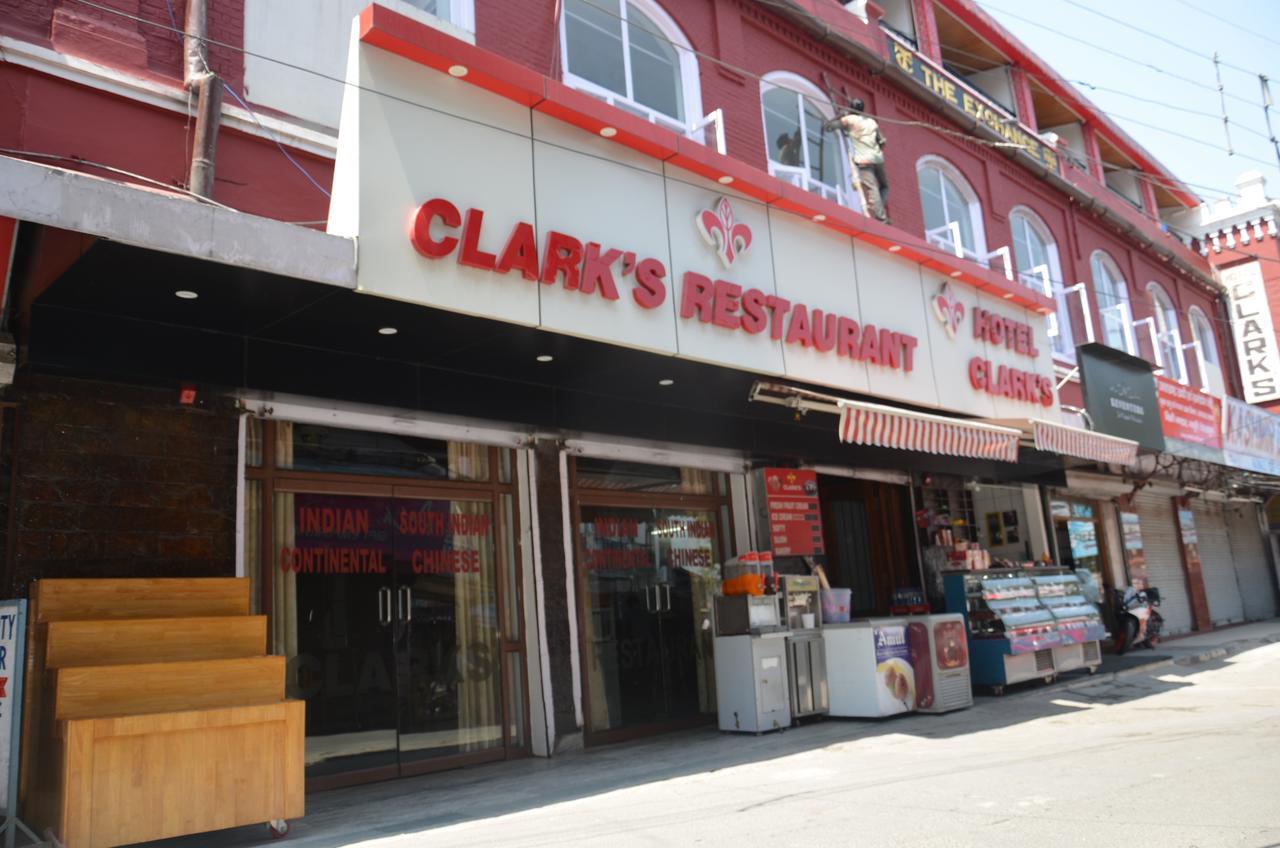 Hotel Clarks Mussoorie Exteriér fotografie