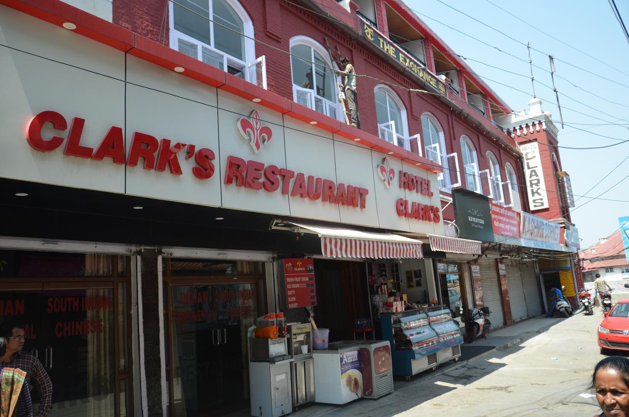 Hotel Clarks Mussoorie Exteriér fotografie